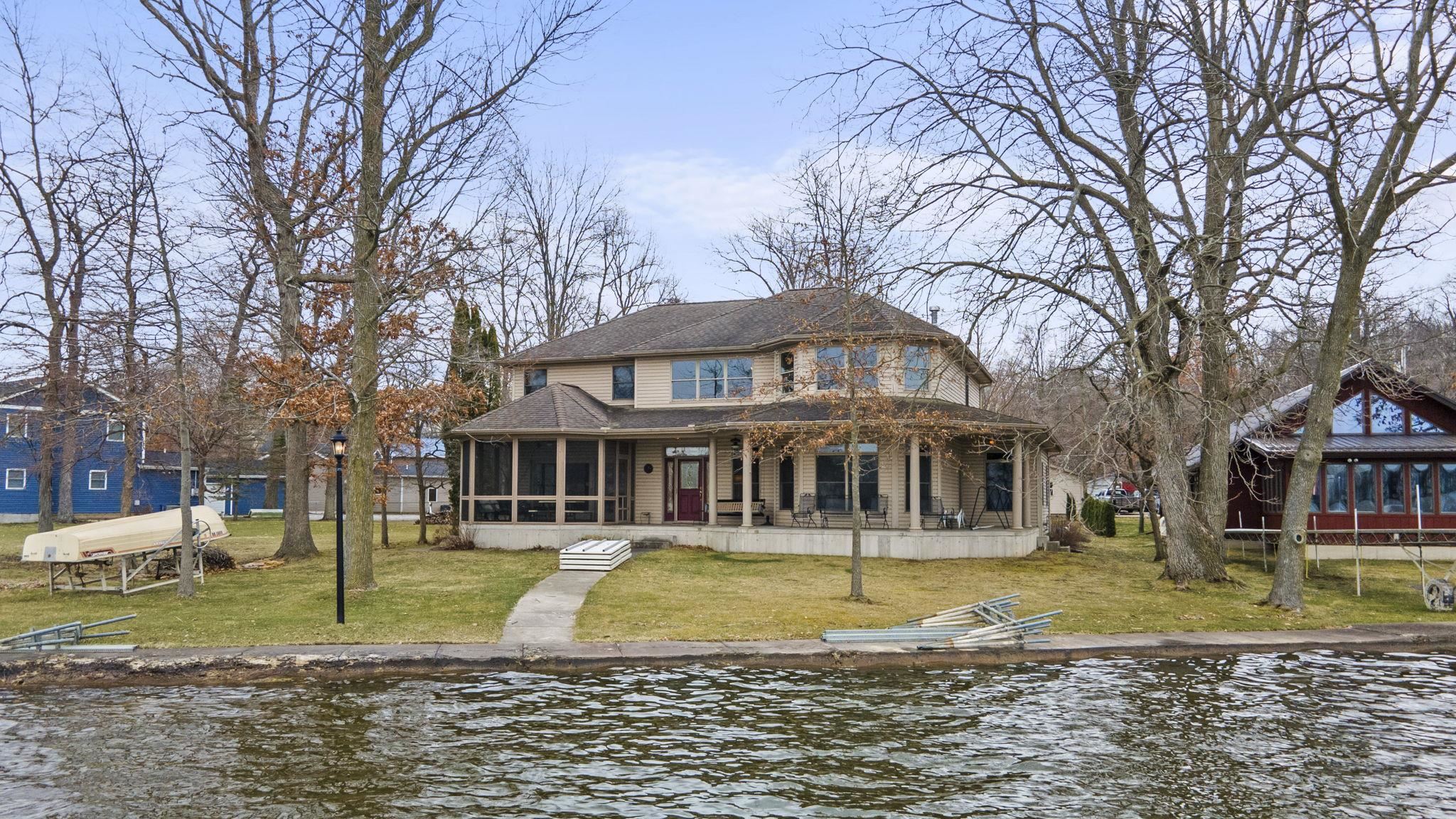 580 Lakeside Drive Rome City, IN 46784 - Photo 1 of 36