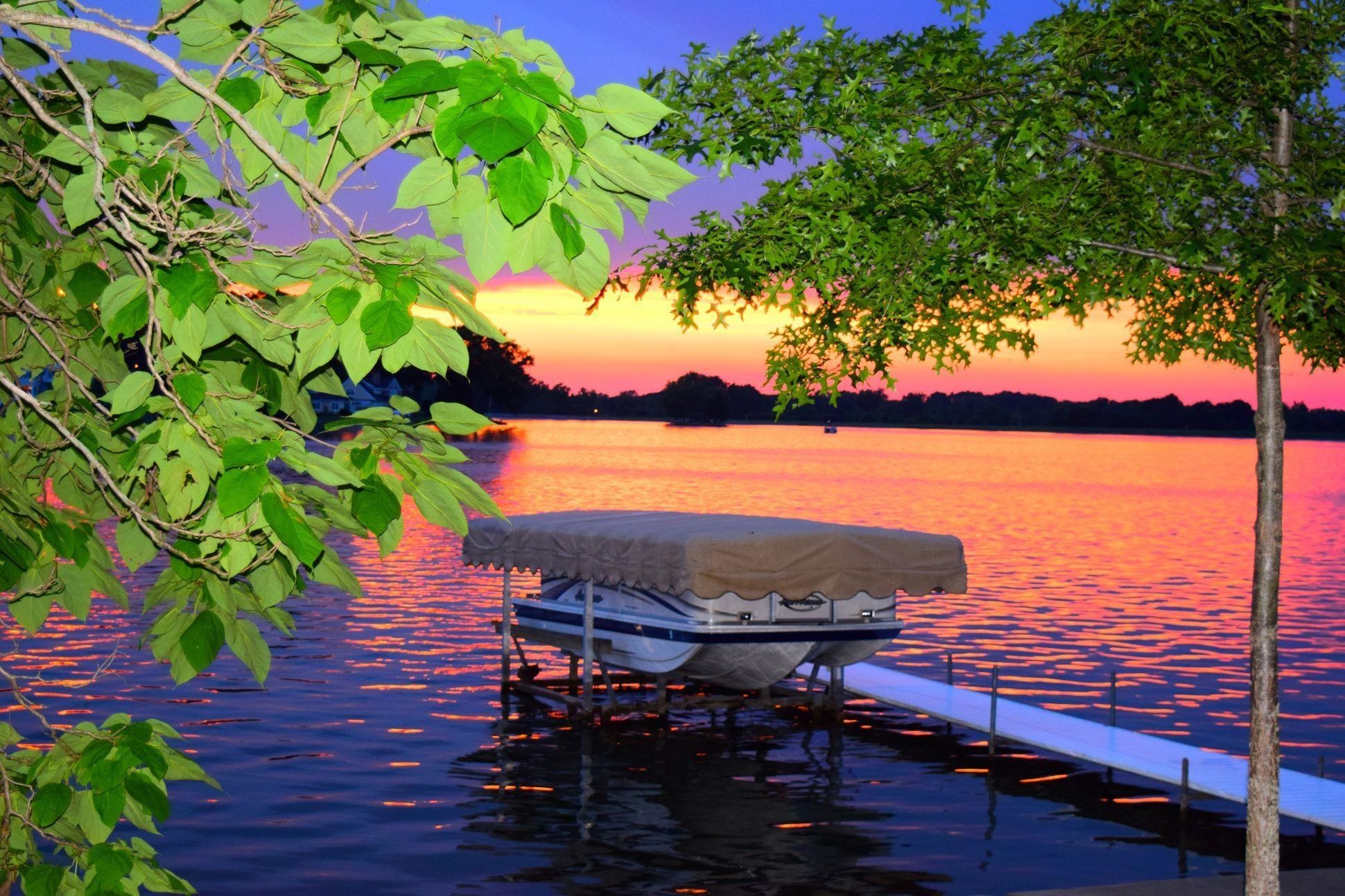 580 Lakeside Drive Rome City, IN 46784 - Photo 2 of 36