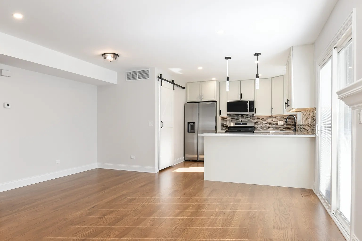 973 Old Oak Circle Algonquin, IL 60102 - Photo 5 of 24