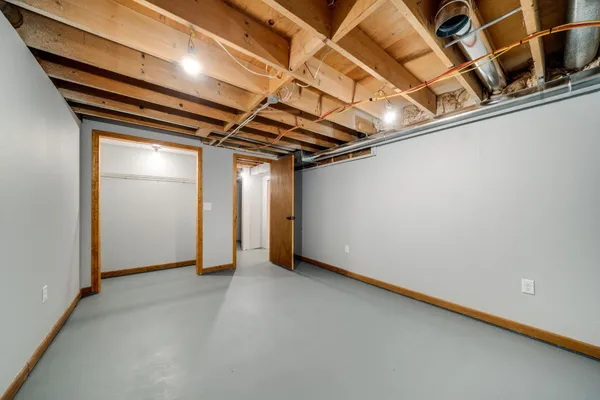 $295,000 | 5816 North Fair Oaks Drive, Davis Junction, IL 61020