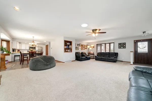 $295,000 | 5816 North Fair Oaks Drive, Davis Junction, IL 61020