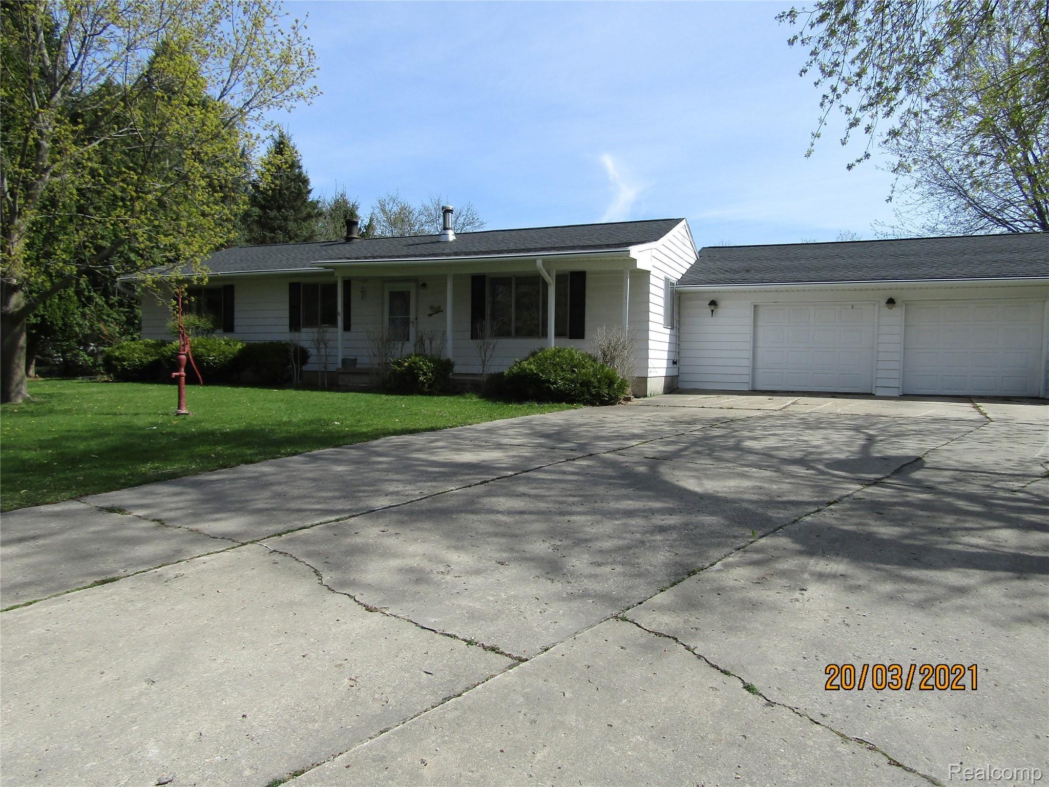 3393 Chilson Road Howell, MI 48843 - Photo 1 of 33 IMG_0014.JPG