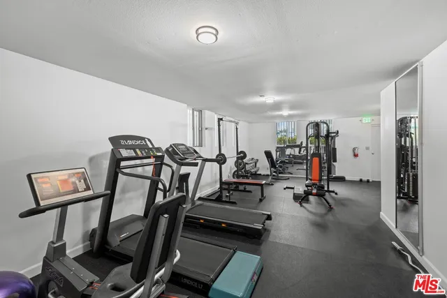 $1,240,000 | 964 Hancock Avenue, Unit 103, West Hollywood, CA 90069