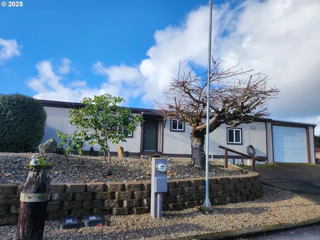 $139,000 | 100 River Bend Road, Unit 21, Reedsport, OR 97467