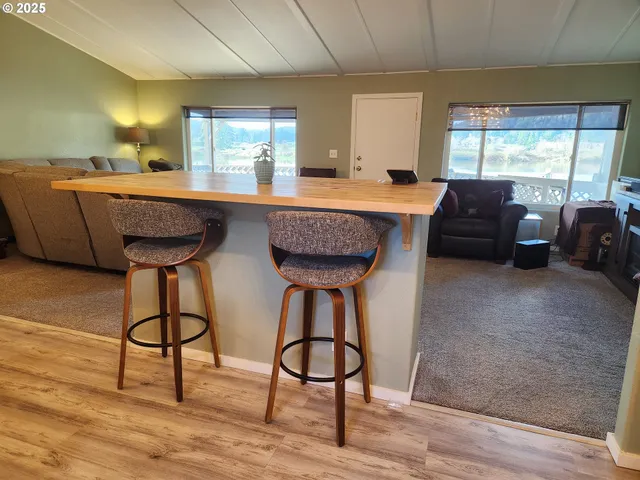 $139,000 | 100 River Bend Road, Unit 21, Reedsport, OR 97467