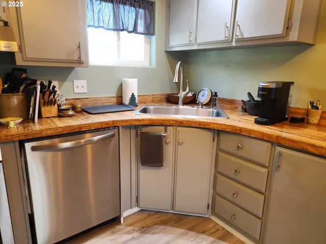 $139,000 | 100 River Bend Road, Unit 21, Reedsport, OR 97467