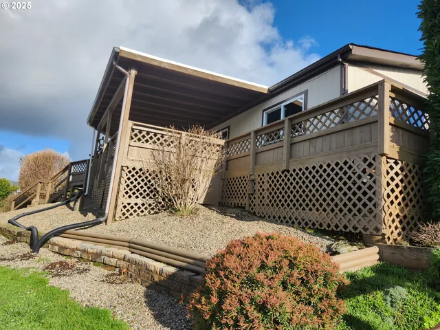 $139,000 | 100 River Bend Road, Unit 21, Reedsport, OR 97467