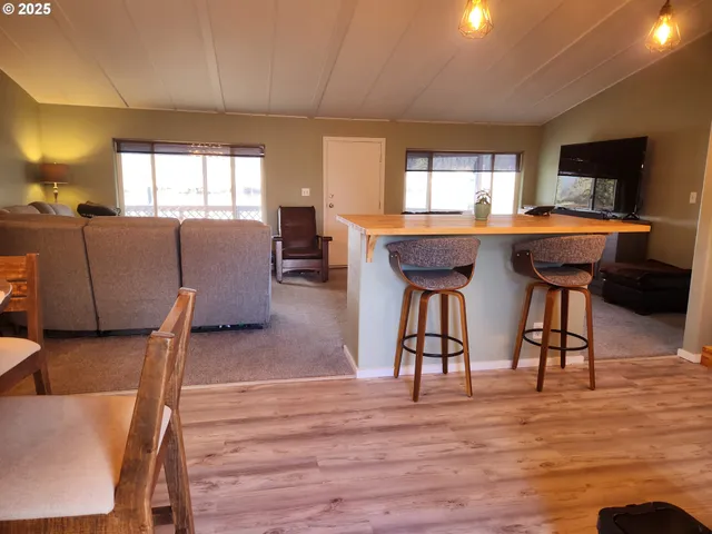 $139,000 | 100 River Bend Road, Unit 21, Reedsport, OR 97467