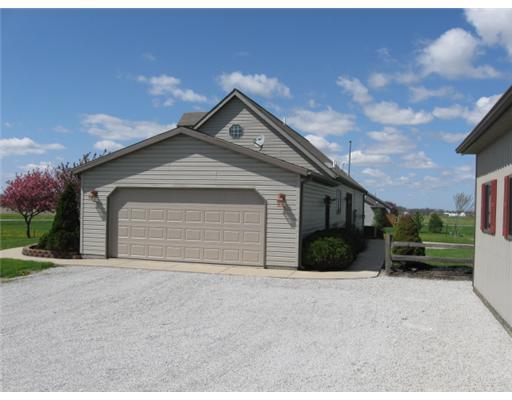 17450 Roettger Road New Bremen, OH 45869 - Photo 5 of 18