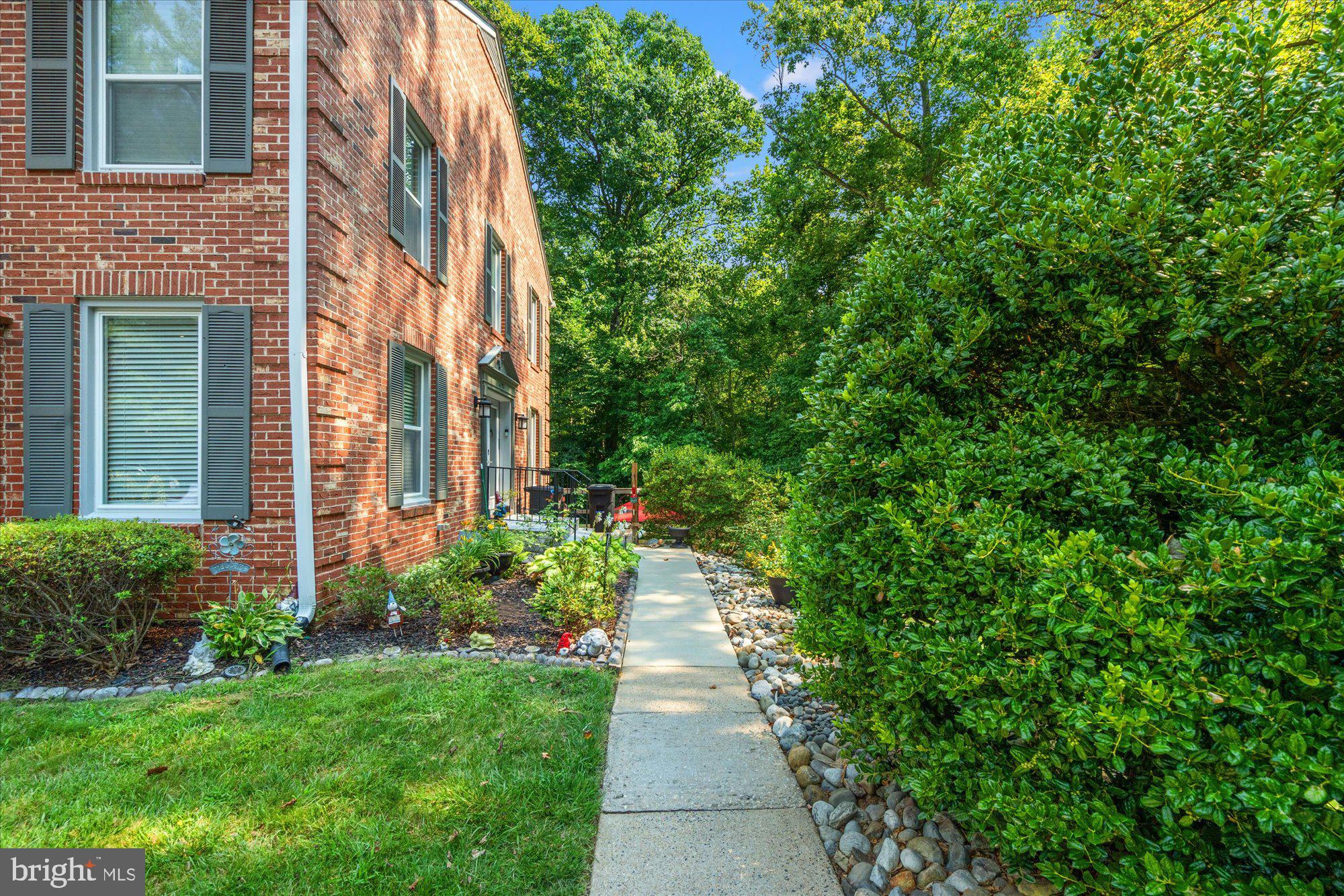 6297 Kerrydale Drive Springfield, VA 22152 - Photo 2 of 43