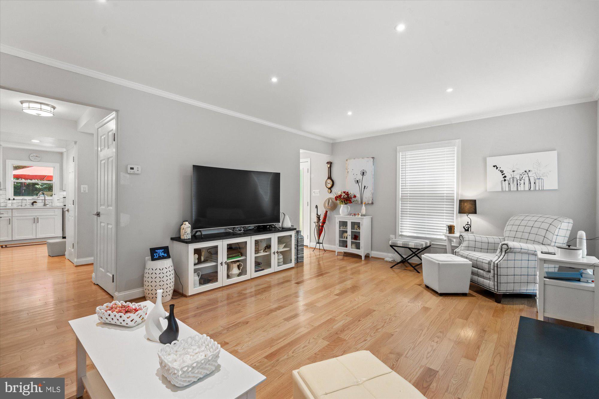 6297 Kerrydale Drive Springfield, VA 22152 - Photo 7 of 43