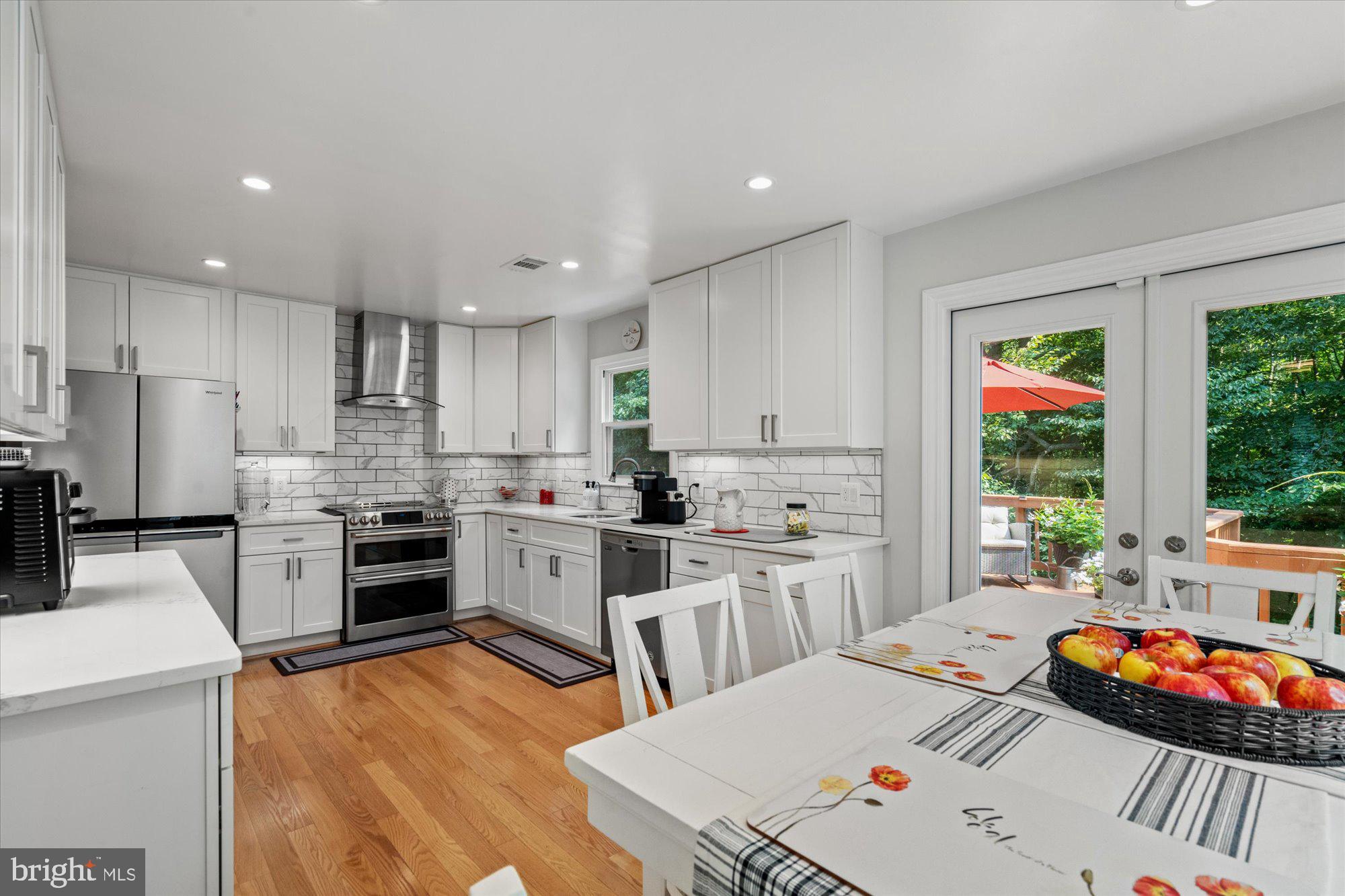 6297 Kerrydale Drive Springfield, VA 22152 - Photo 9 of 43