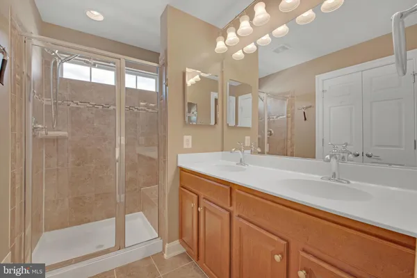 $3,200 | 42726 Tunstall Terrace, Ashburn, VA 20147