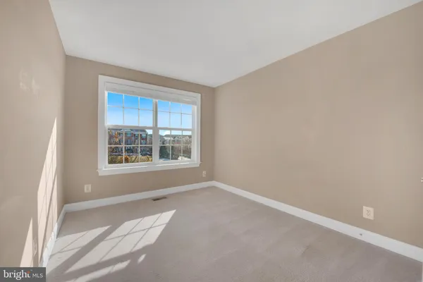 $3,200 | 42726 Tunstall Terrace, Ashburn, VA 20147