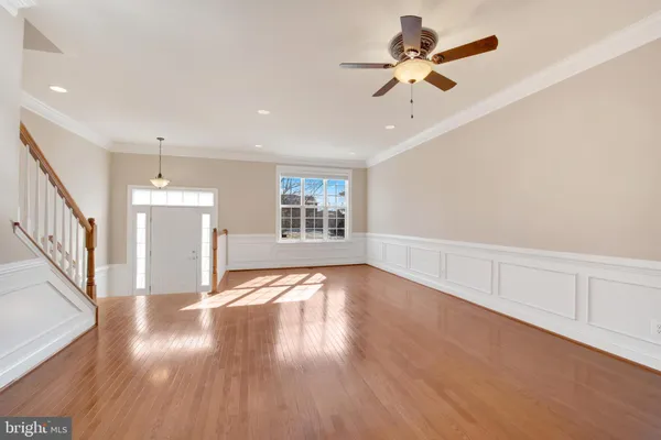 $3,200 | 42726 Tunstall Terrace, Ashburn, VA 20147