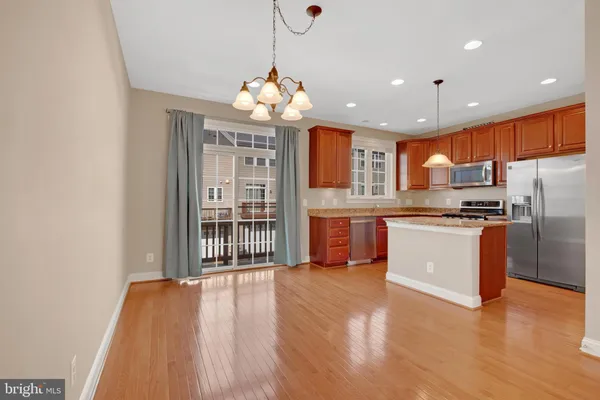 $3,200 | 42726 Tunstall Terrace, Ashburn, VA 20147