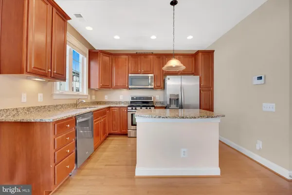 $3,200 | 42726 Tunstall Terrace, Ashburn, VA 20147