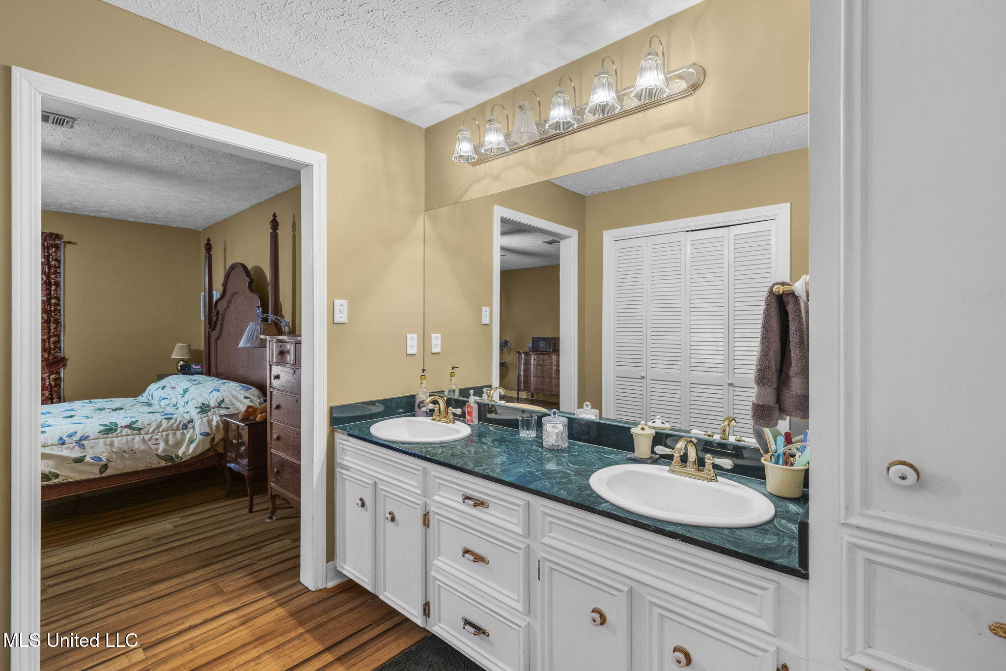 103 Wickstead Drive Clinton, MS 39056 - Photo 52 of 81 Primary Bath 2