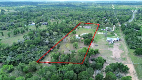 $1,175,000 | 460 High Meadows Road, Bellville, TX 77418