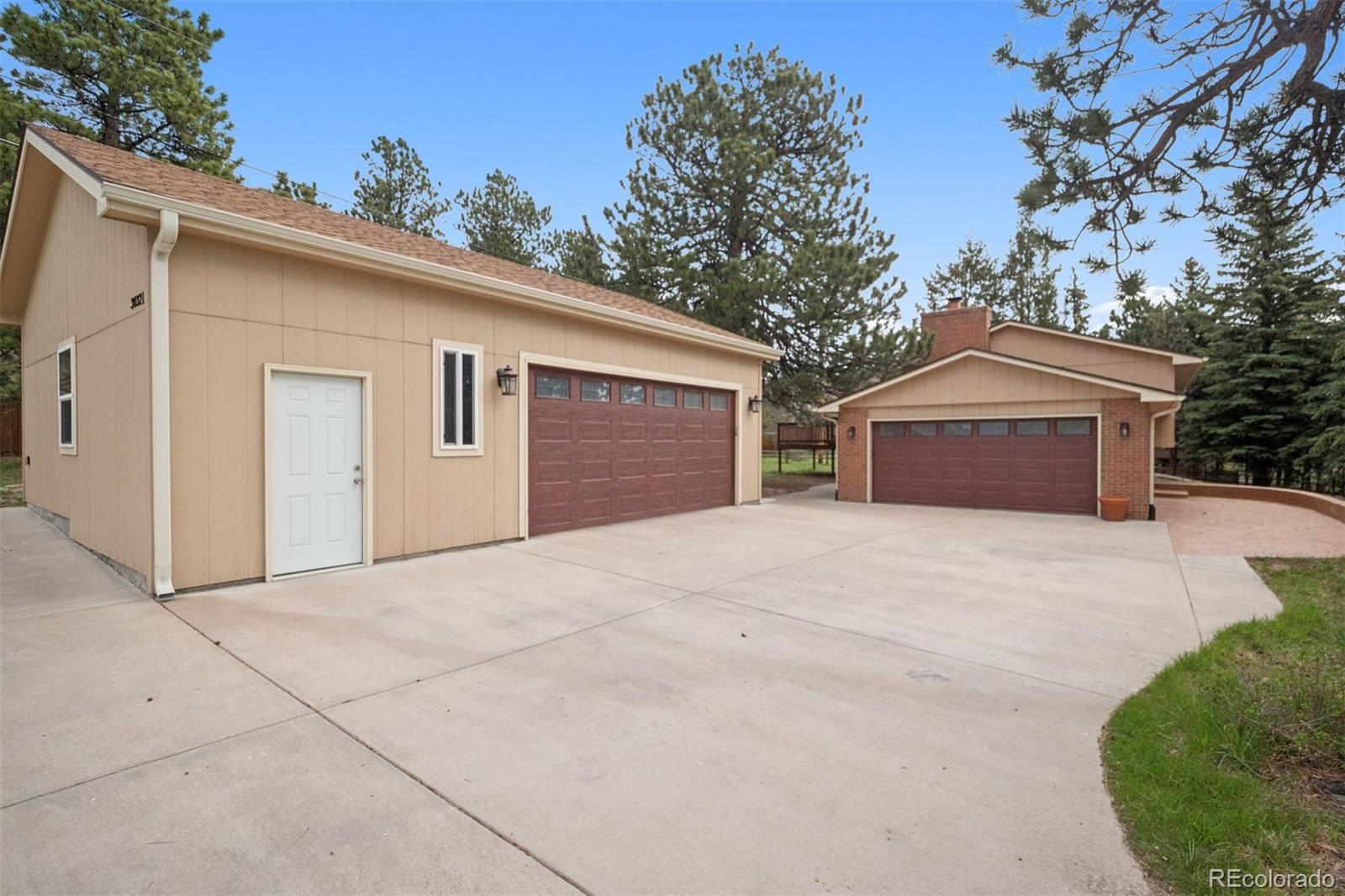 30321 Chestnut Drive Evergreen, CO 80439 - Photo 4 of 45