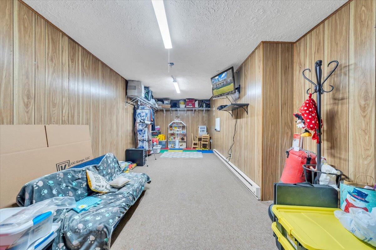 397 Commonwealth Road Galax, VA 24333 - Photo 21 of 36 21-MIB02502