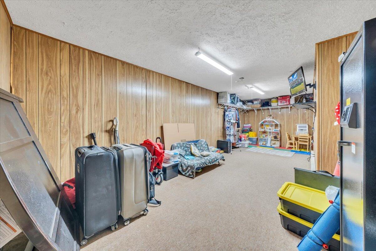 397 Commonwealth Road Galax, VA 24333 - Photo 22 of 36 22-MIB02505