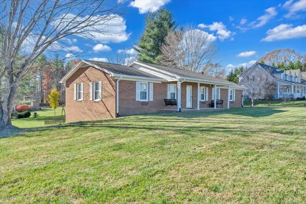 $295,000 | 397 Commonwealth Road, Galax, VA 24333