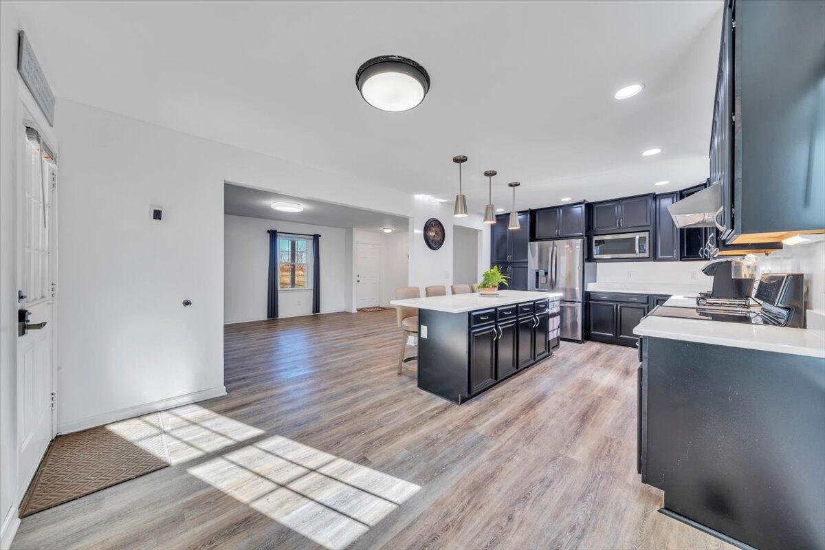 397 Commonwealth Road Galax, VA 24333 - Photo 6 of 36 06-MIB02445