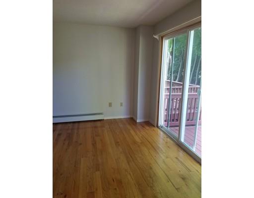 17 Santoro Road Worcester, MA 01606 - Photo 12 of 28 Gallery Image 12