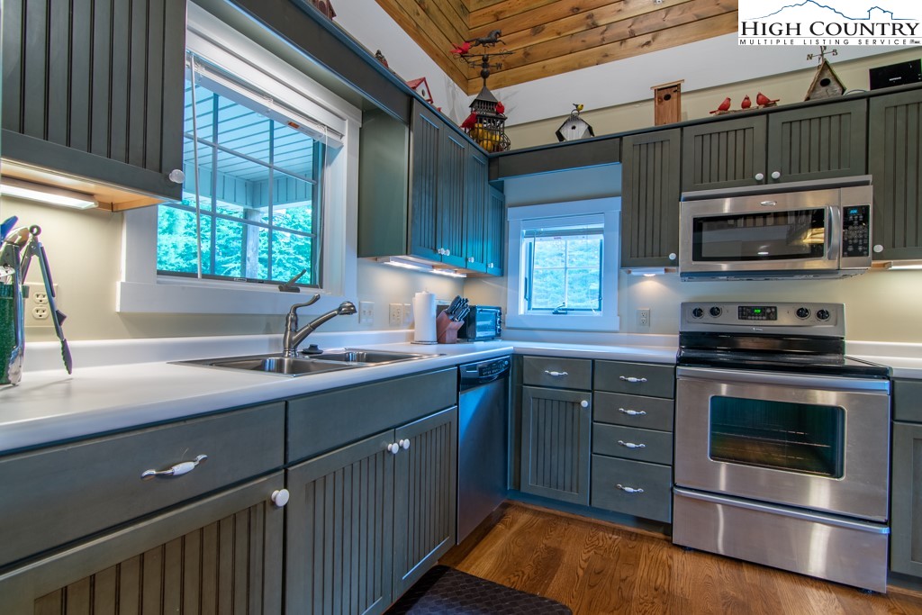 774 Clark Hp Road Sparta, NC 28675 - Photo 3 of 47