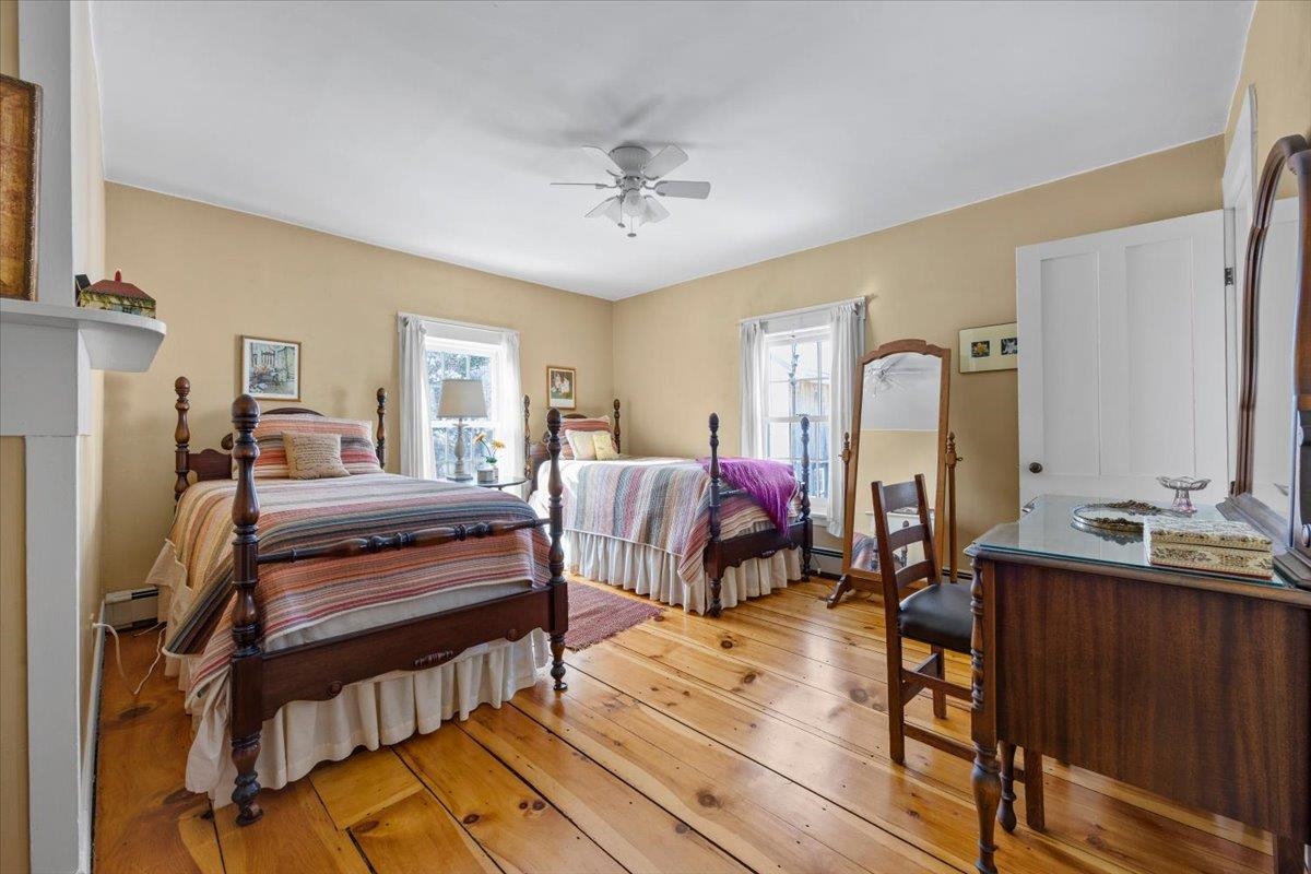 76 Tsienneto Road Derry, NH 03038 - Photo 18 of 50