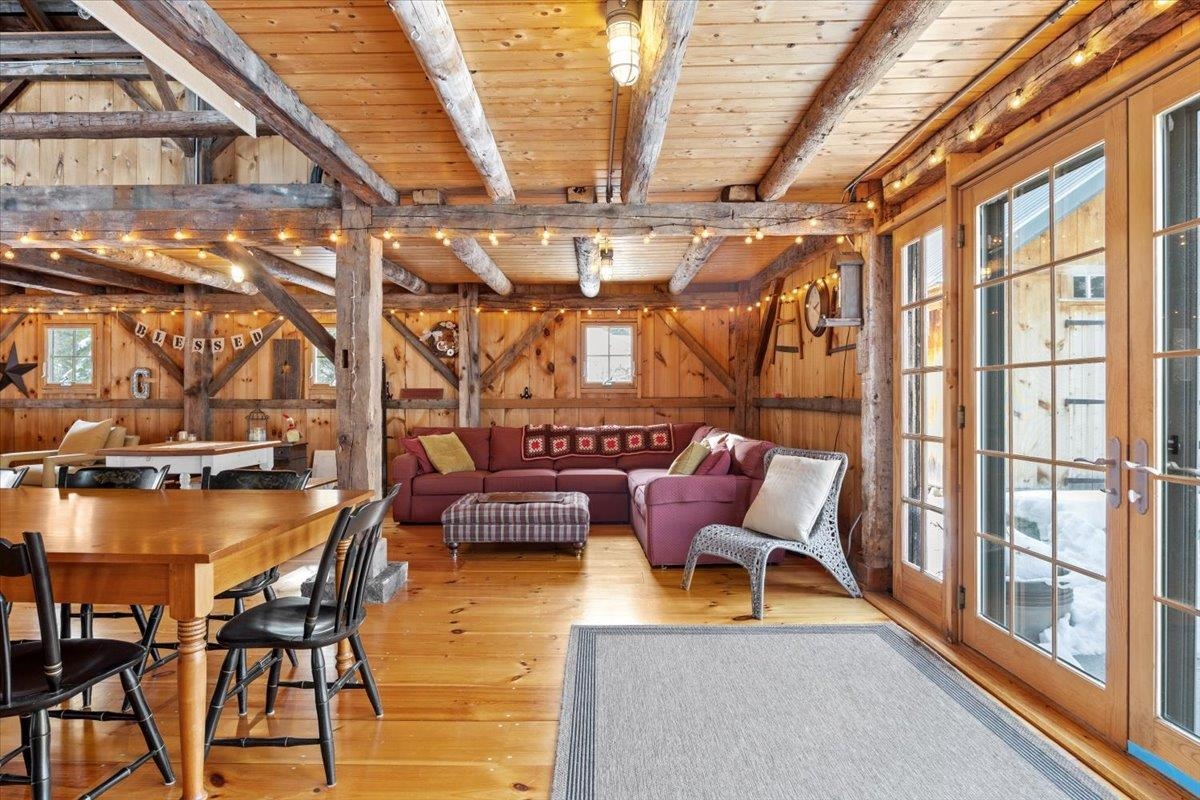 76 Tsienneto Road Derry, NH 03038 - Photo 28 of 50