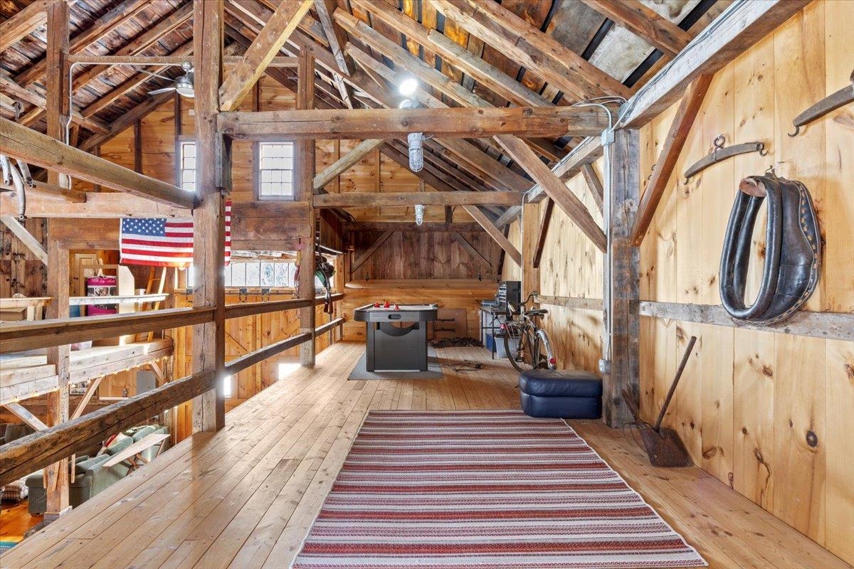 76 Tsienneto Road Derry, NH 03038 - Photo 37 of 50