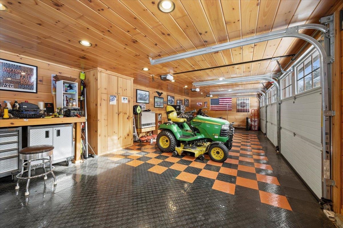 76 Tsienneto Road Derry, NH 03038 - Photo 42 of 50