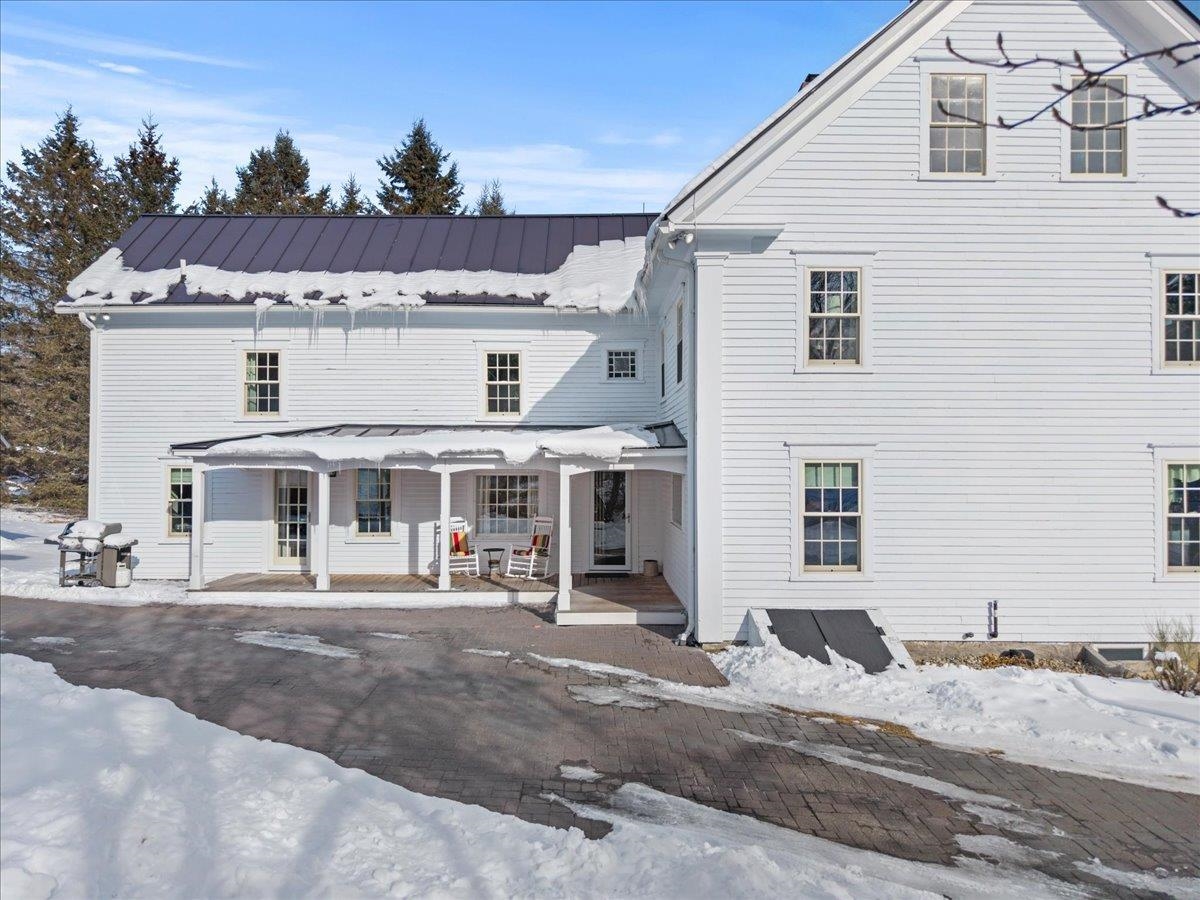 76 Tsienneto Road Derry, NH 03038 - Photo 5 of 50