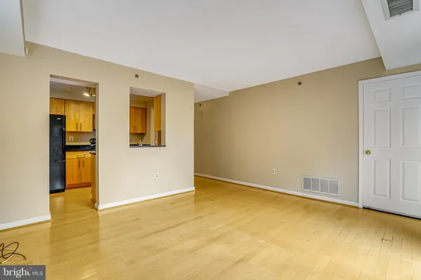 $2,295 | 610 North West Street, Unit 106, Alexandria, VA 22314