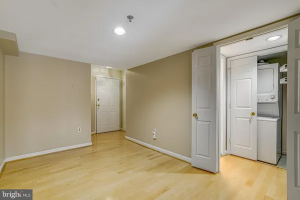 $2,295 | 610 North West Street, Unit 106, Alexandria, VA 22314