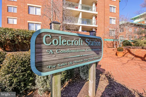 $2,295 | 610 North West Street, Unit 106, Alexandria, VA 22314