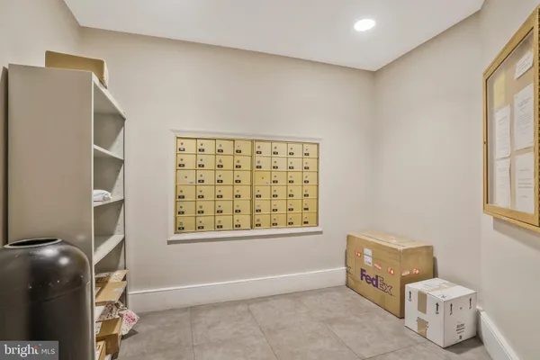 $2,295 | 610 North West Street, Unit 106, Alexandria, VA 22314