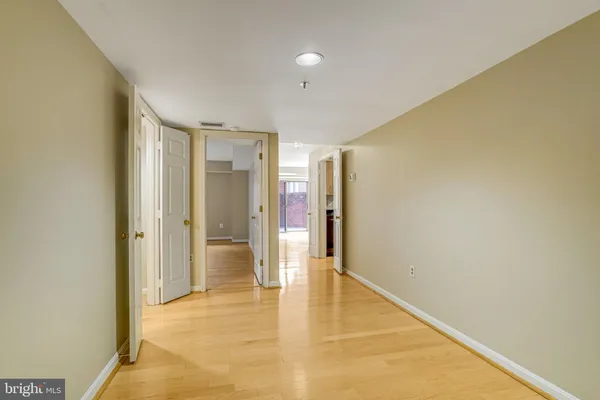 $2,295 | 610 North West Street, Unit 106, Alexandria, VA 22314