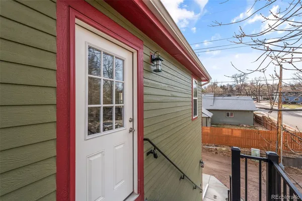 $1,950 | 444 North Spruce Street, Unit B, Colorado Springs, CO 80905