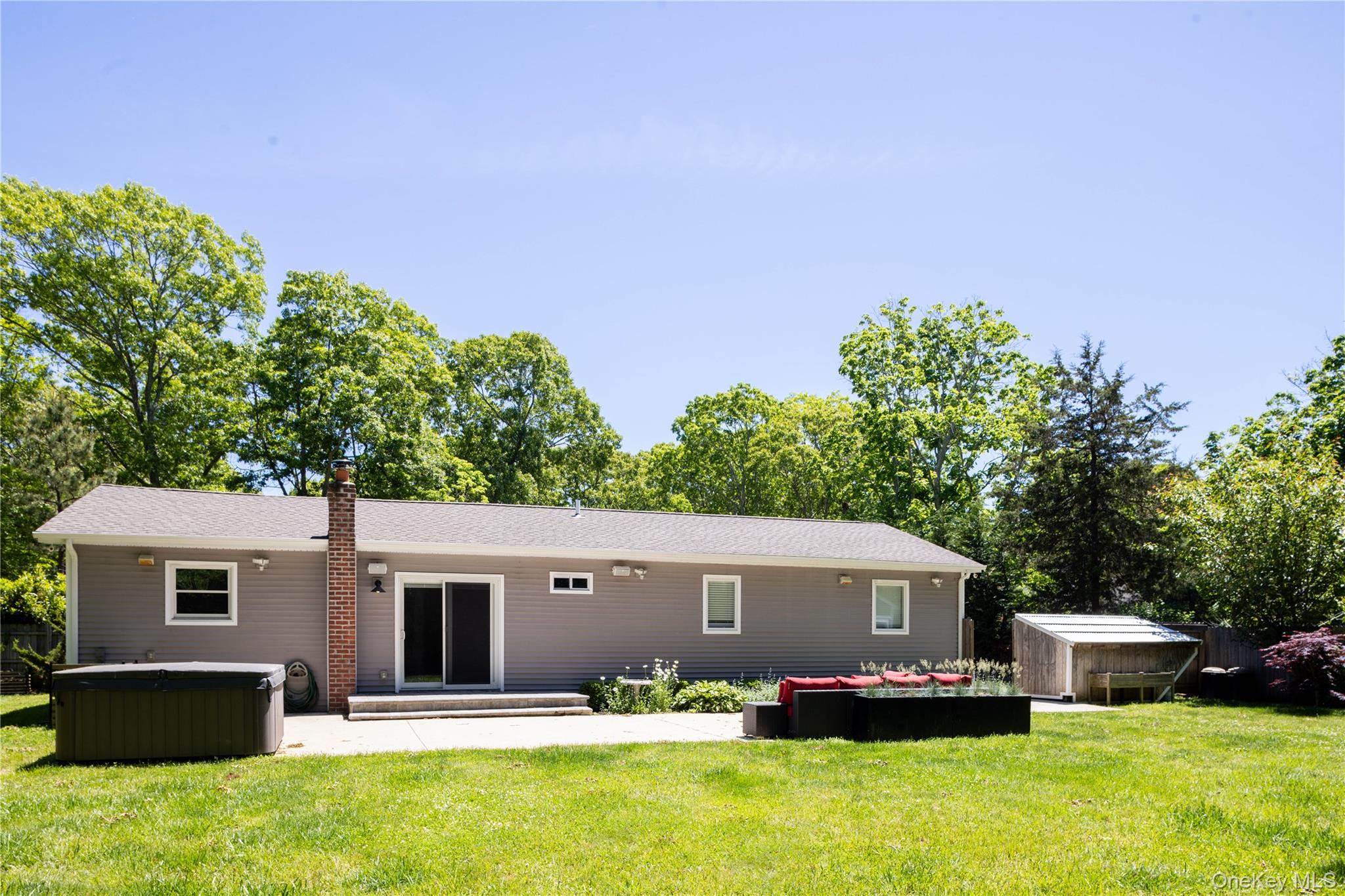 29 Matthews Drive Remsenburg, NY 11960 - Photo 18 of 23