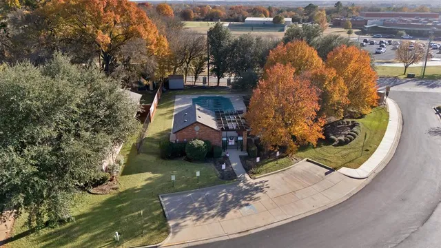 $399,000 | 305 Charlie Way, Weatherford, TX 76087