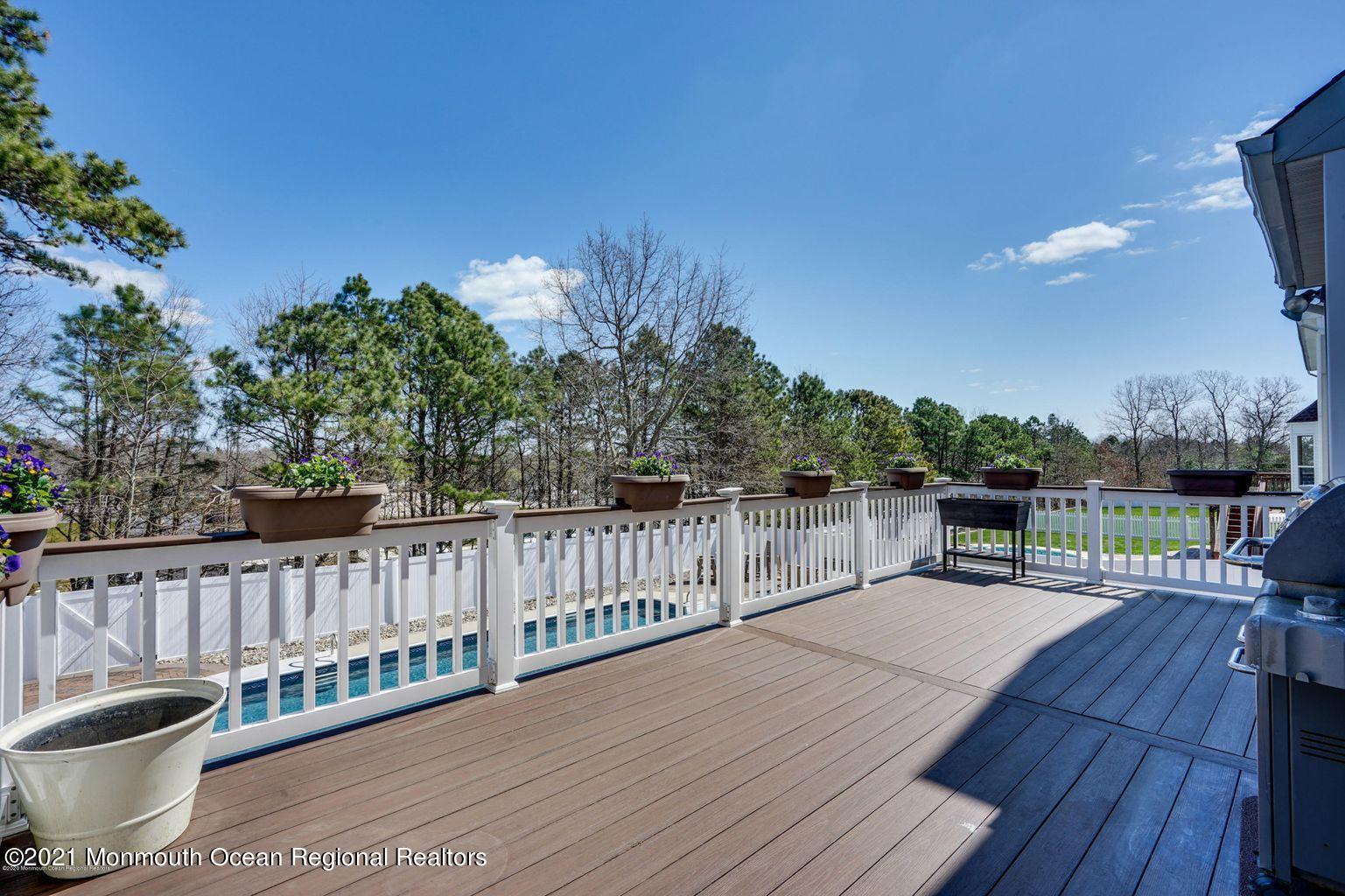 26 Sugar Hill Road Manahawkin, NJ 08050 - Photo 12 of 41 20200413205602943025000000-o