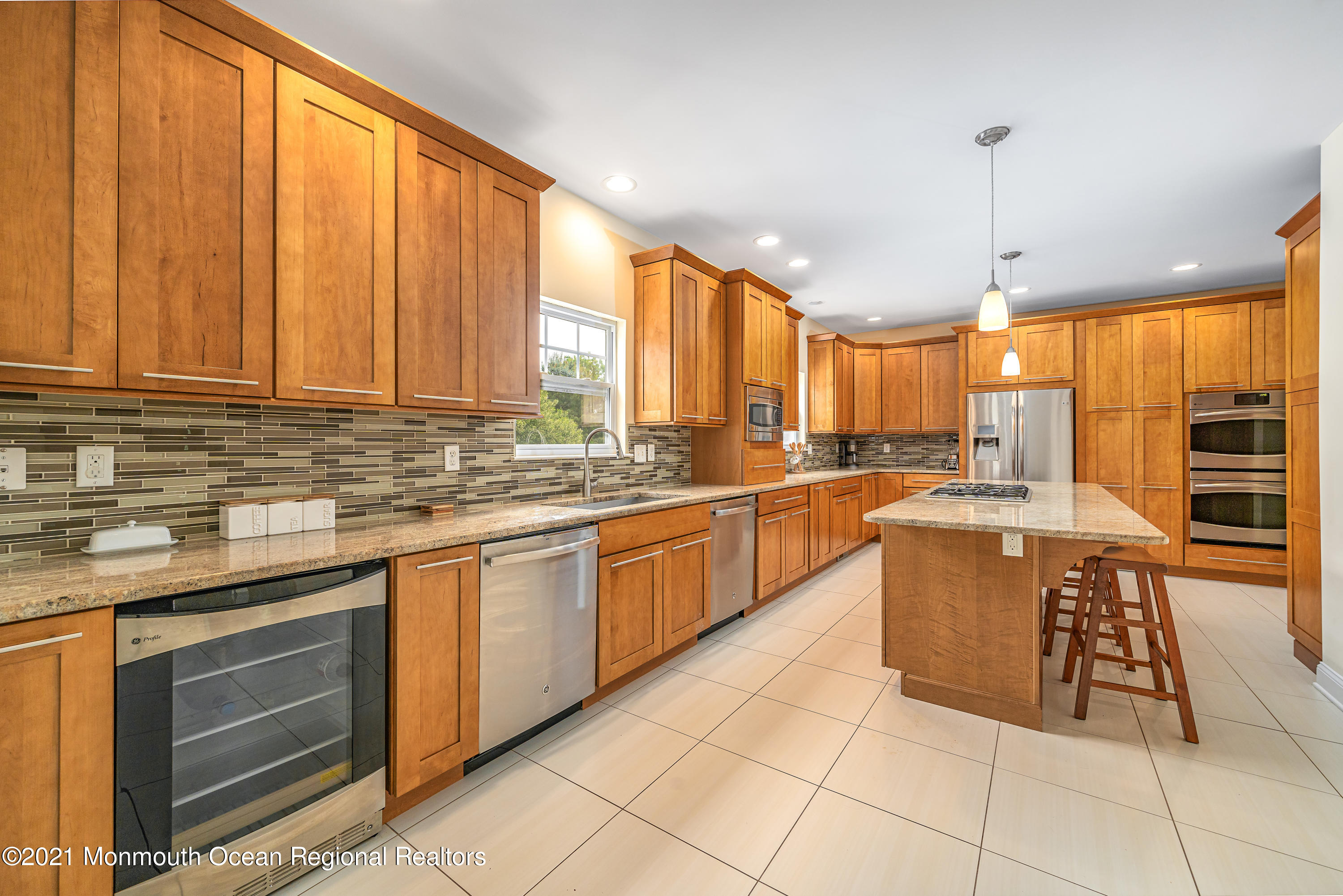 26 Sugar Hill Road Manahawkin, NJ 08050 - Photo 5 of 41 7