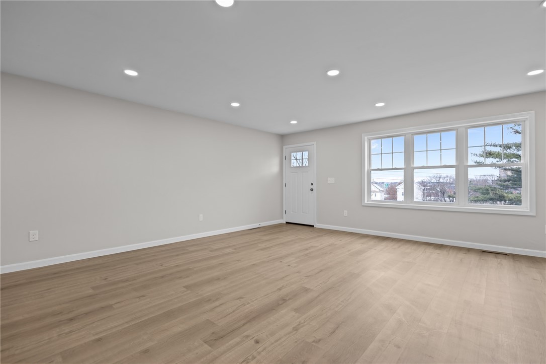 17 Judith Street Providence, RI 02909 - Photo 10 of 45