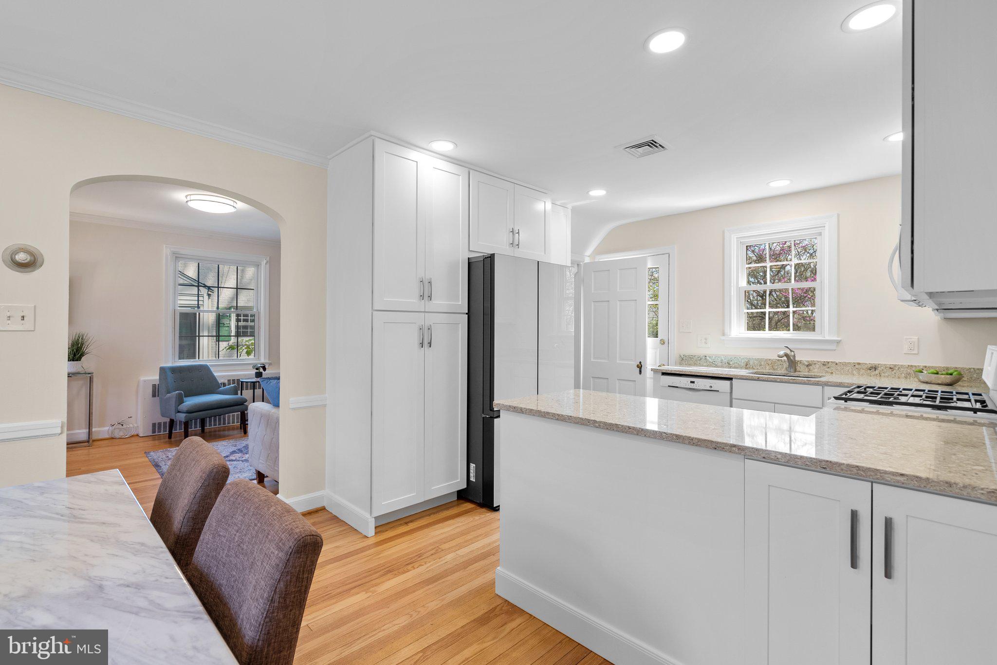 1113 Lancaster Road Takoma Park, MD 20912 - Photo 13 of 39
