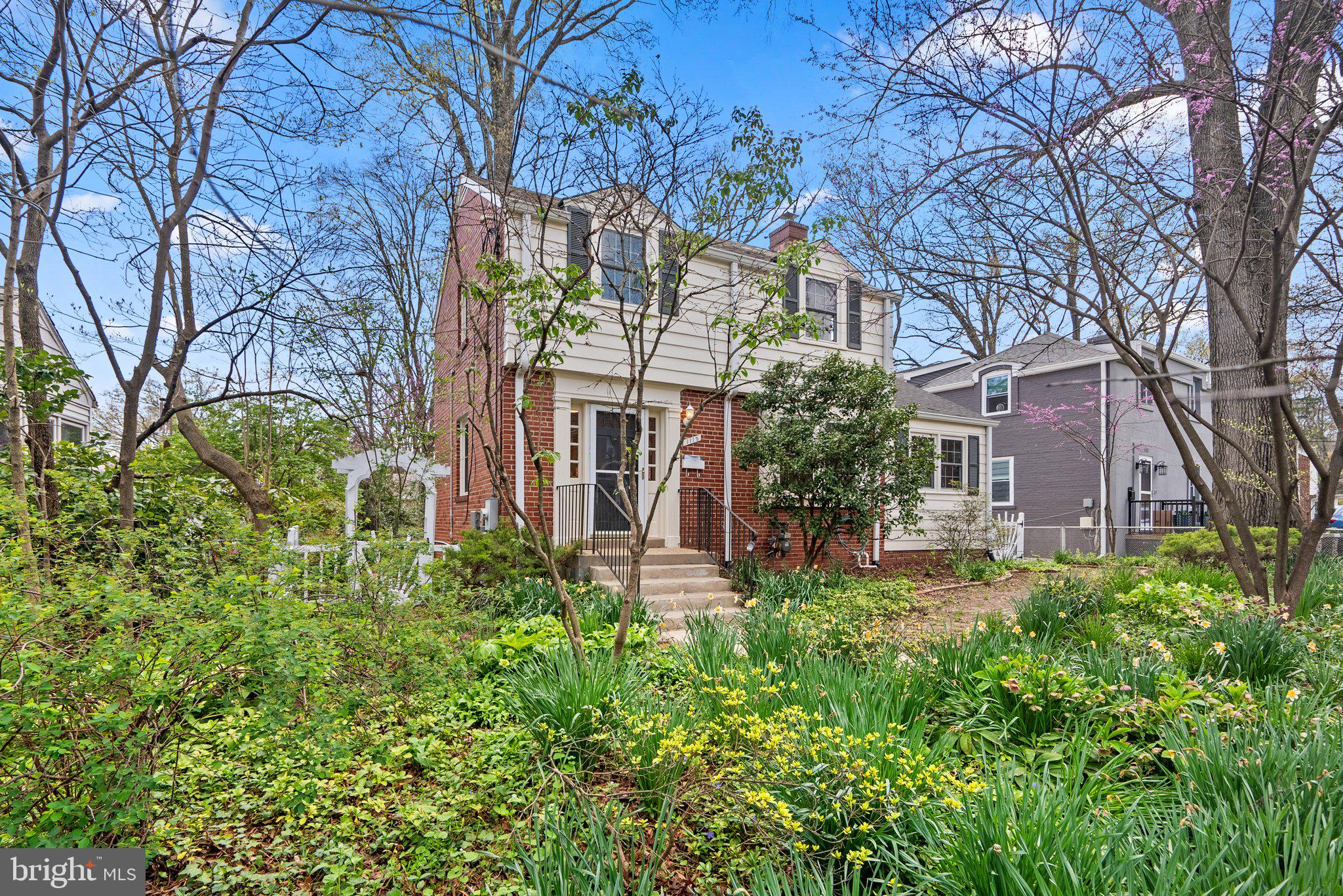 1113 Lancaster Road Takoma Park, MD 20912 - Photo 2 of 39