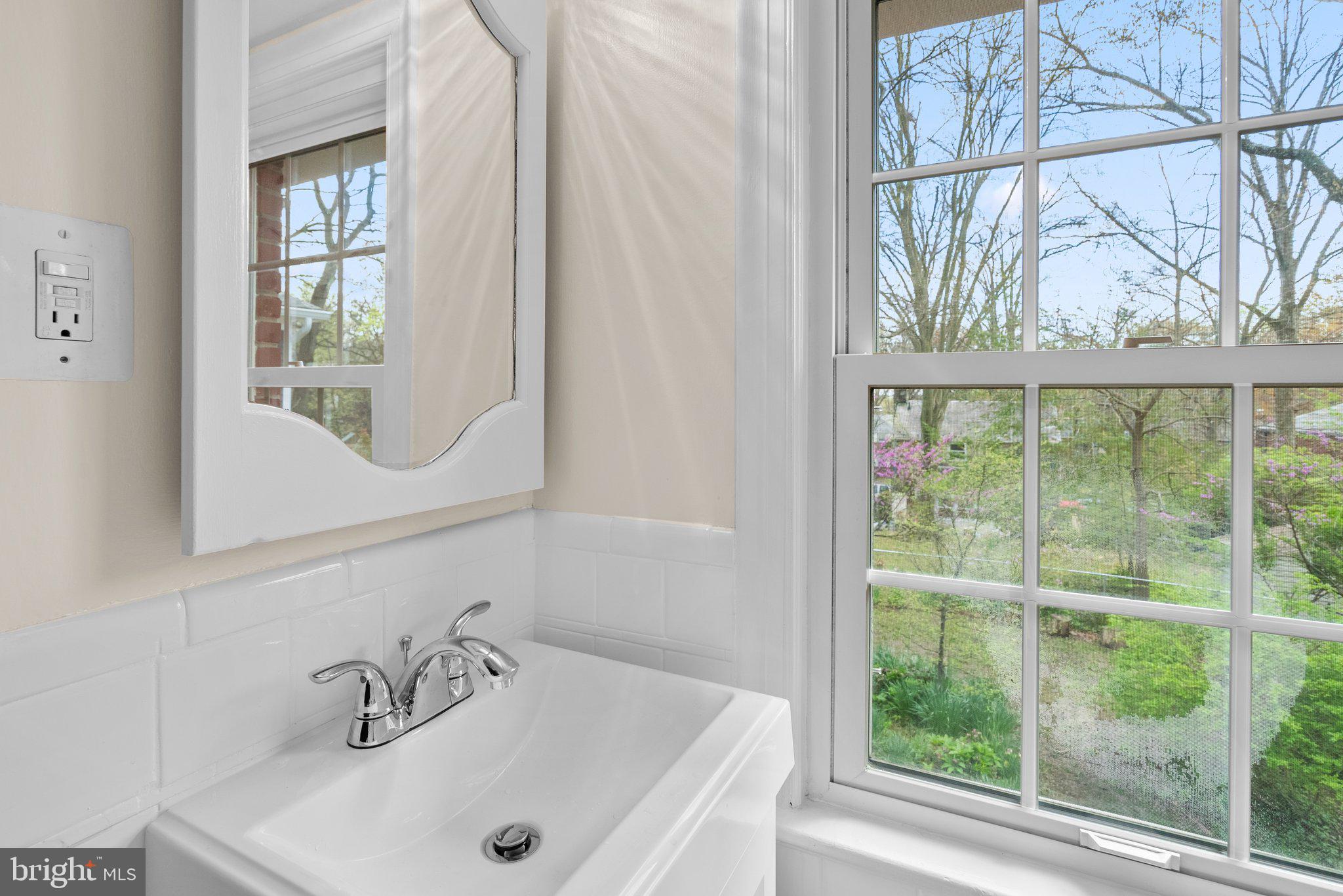 1113 Lancaster Road Takoma Park, MD 20912 - Photo 26 of 39