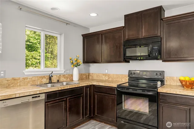 $569,000 | 1324 Daffodil Avenue Northeast, Orting, WA 98360